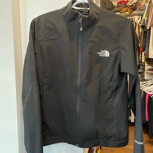 Black NorthFace wind breaker, Size Medium
